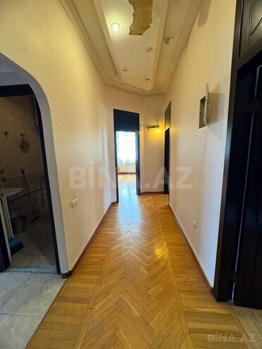 Satılır 3 otaqlı köhnə tikili 98.6 m², Sahil m., photo 11 from 32