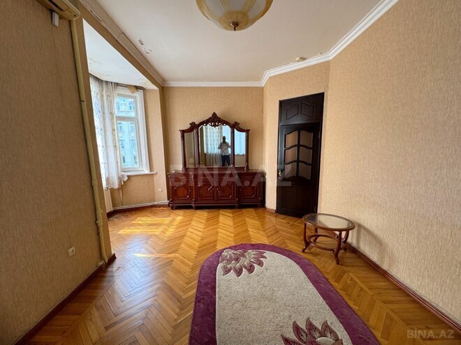 Satılır 3 otaqlı köhnə tikili 98.6 m², Sahil m., photo 15 from 32