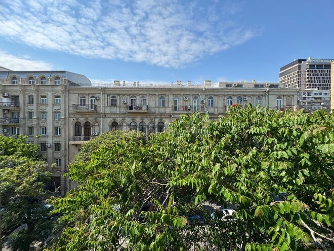 Satılır 3 otaqlı köhnə tikili 98.6 m², Sahil m., photo 19 from 32
