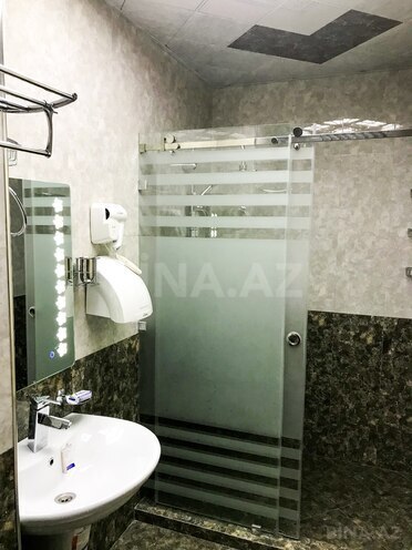 Сдаётся 3-комн. новостройка 110 м², м. Нефтчиляр, photo 18 from 19