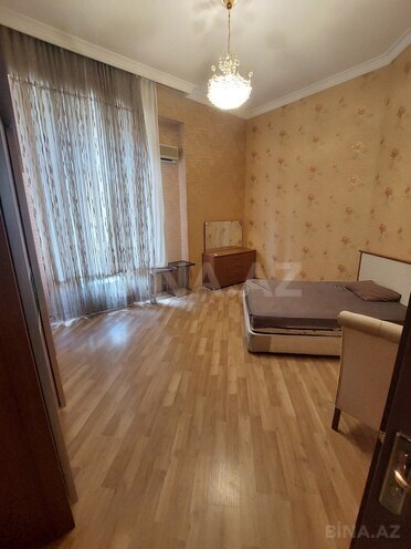 Satılır 7 otaqlı köhnə tikili 360 m², Sahil m., photo 5 from 21