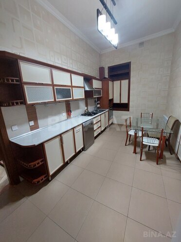 Satılır 7 otaqlı köhnə tikili 360 m², Sahil m., photo 10 from 21
