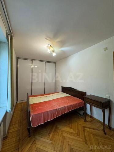 Satılır 3 otaqlı köhnə tikili 70 m², Elmlər Akademiyası m., photo 4 from 17