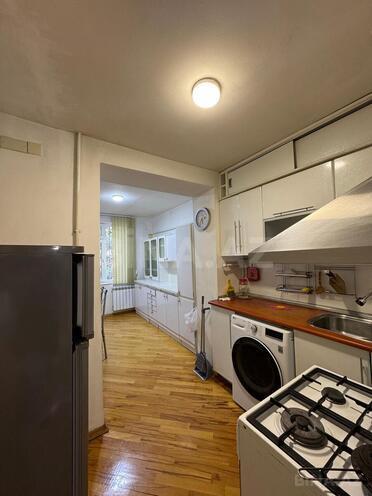 Satılır 3 otaqlı köhnə tikili 70 m², Elmlər Akademiyası m., photo 12 from 17