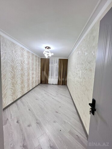 Продаётся 3-комн. вторичка 75 м², м. Кара Караев, photo 1 from 17