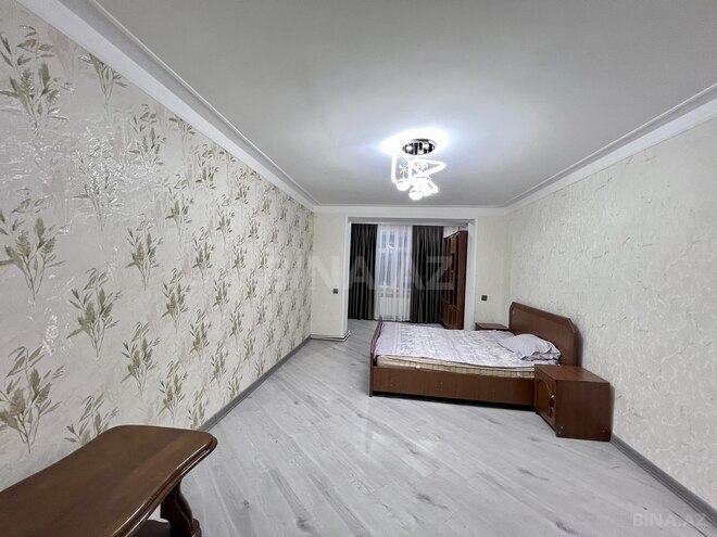 Продаётся 3-комн. вторичка 75 м², м. Кара Караев, photo 8 from 17