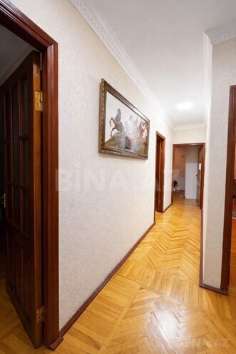 Продаётся 5-комн. вторичка 130 м², м. 20 января, photo 5 from 15