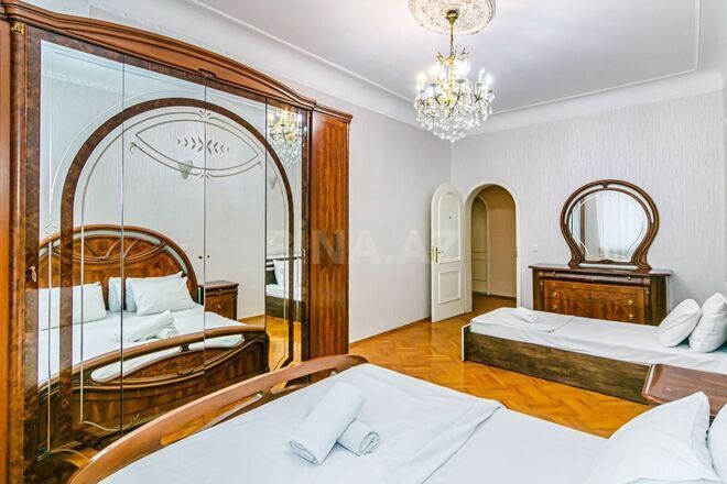 İcarəyə verilir 3 otaqlı köhnə tikili 130 m², Sahil m., photo 17 from 28
