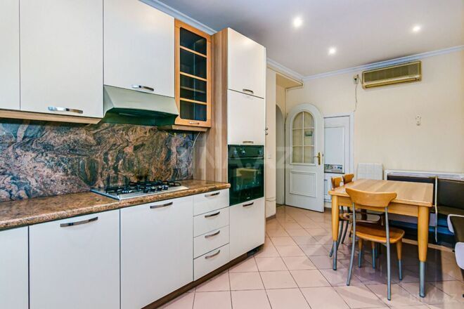 İcarəyə verilir 3 otaqlı köhnə tikili 130 m², Sahil m., photo 20 from 28