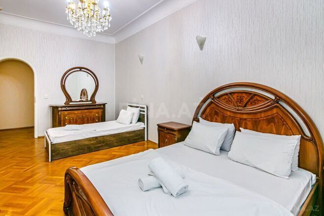 İcarəyə verilir 3 otaqlı köhnə tikili 130 m², Sahil m., photo 12 from 28