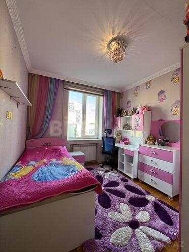 Satılır 4 otaqlı köhnə tikili 110 m², Elmlər Akademiyası m., photo 19 from 30