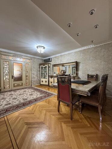 Satılır 4 otaqlı köhnə tikili 110 m², Elmlər Akademiyası m., photo 6 from 30