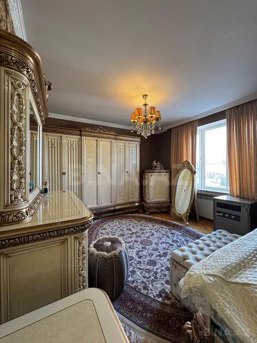 Satılır 4 otaqlı köhnə tikili 110 m², Elmlər Akademiyası m., photo 11 from 30