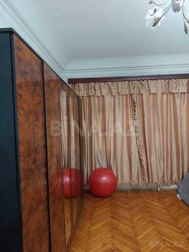 Satılır 4 otaqlı köhnə tikili 80 m², Xalqlar Dostluğu m., photo 3 from 14