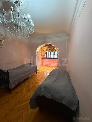 Продаётся 4-комн. вторичка 64 м², м. Халглар Достлугу, photo 9 from 23