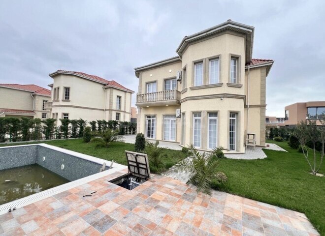 Satılır 5 otaqlı həyət evi/bağ evi 250 m², Sea Breeze q., photo 1 from 9