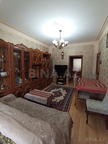 Продаётся 3-комн. вторичка 70 м², м. Мемар Аджеми, photo 1 from 19