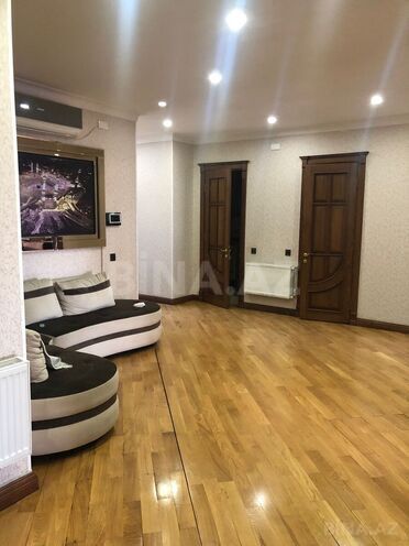 Продаётся 3-комн. новостройка 165 м², м. Низами, photo 19 from 24