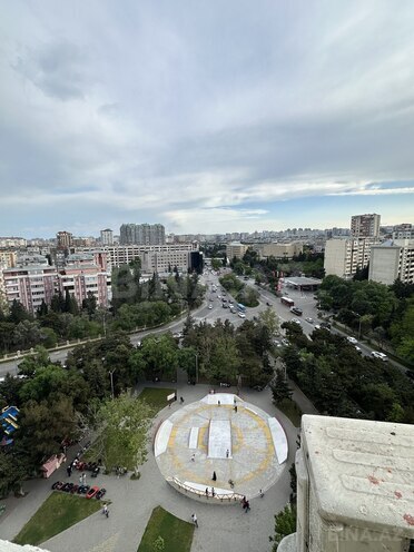 Продаётся 3-комн. вторичка 75 м², пос. 8-й мкр, photo 1 from 29