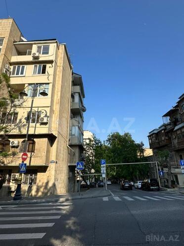 Продаётся 2-комн. вторичка 55 м², м. Ичеришехер, photo 11 from 15