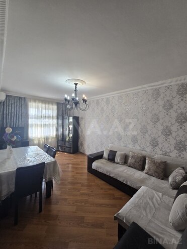 Продаётся 3-комн. вторичка 80 м², м. Ази Асланов, photo 1 from 17