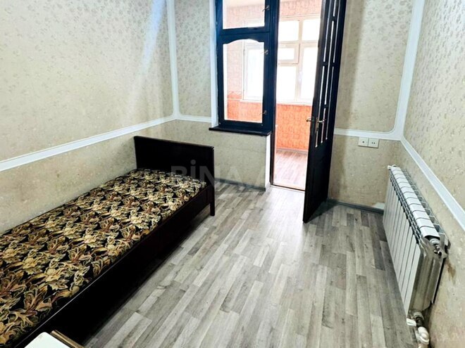 Продается 3-комн. вторичка 65 м², м. Кара Караев, photo 11 from 19