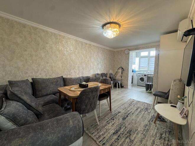 Продаётся 2-комн. вторичка 40 м², м. Кероглу, photo 1 from 18