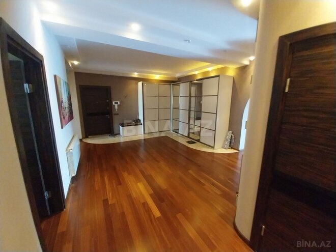 Продаётся 4-комн. новостройка 183 м², м. Низами, photo 18 from 19