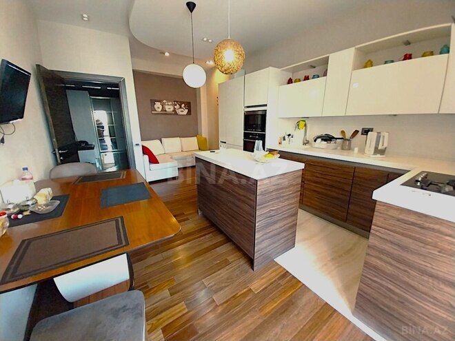Продаётся 4-комн. новостройка 183 м², м. Низами, photo 13 from 19
