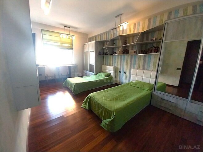 Продаётся 4-комн. новостройка 183 м², м. Низами, photo 10 from 19