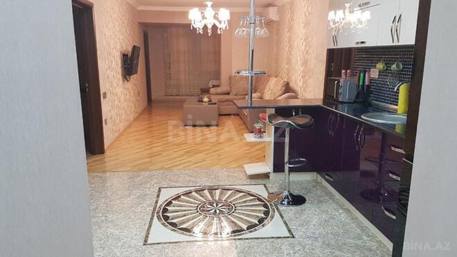İcarəyə verilir 4 otaqlı köhnə tikili 90 m², Gənclik m., photo 1 from 14