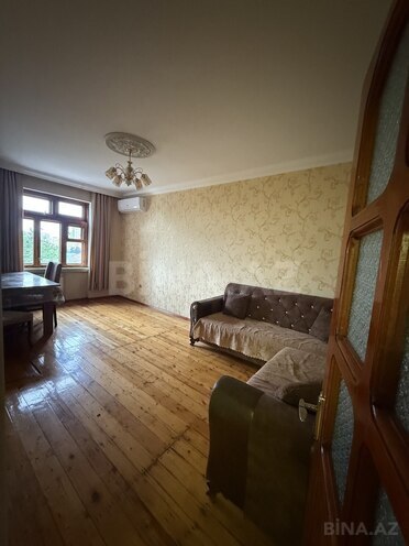 Продаётся 3-комн. вторичка 65 м², м. Ази Асланов, photo 1 from 16