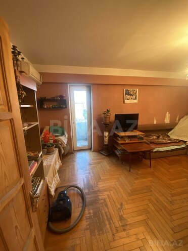 Продаётся 3-комн. вторичка 80 м², м. Нариман Нариманов, photo 1 from 15