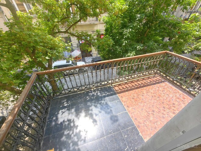 Продаётся 3-комн. вторичка 110 м², м. Сахил, photo 10 from 32