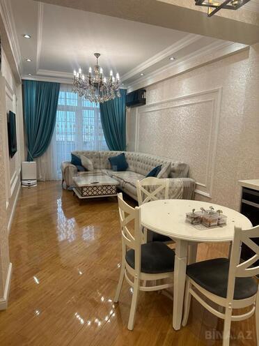 Satılır 2 otaqlı köhnə tikili 74 m², Memar Əcəmi m., photo 1 from 10