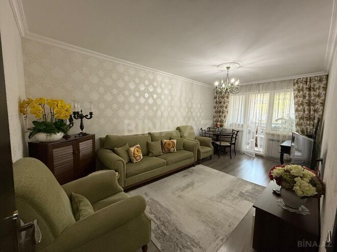Продаётся 3-комн. вторичка 70 м², м. Халглар Достлугу, photo 1 from 15