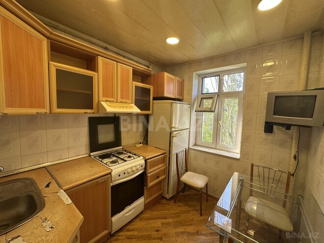 Satılır 2 otaqlı köhnə tikili 60 m², Qaraçuxur q., photo 9 from 16