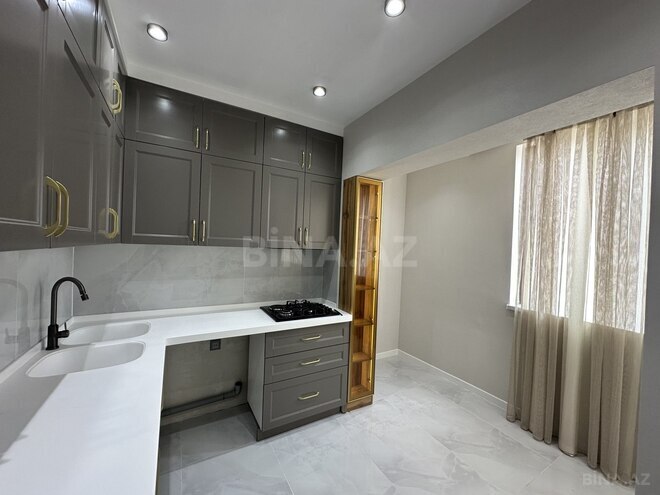 Satılır 4 otaqlı köhnə tikili 100 m², Bakıxanov q., photo 19 from 30