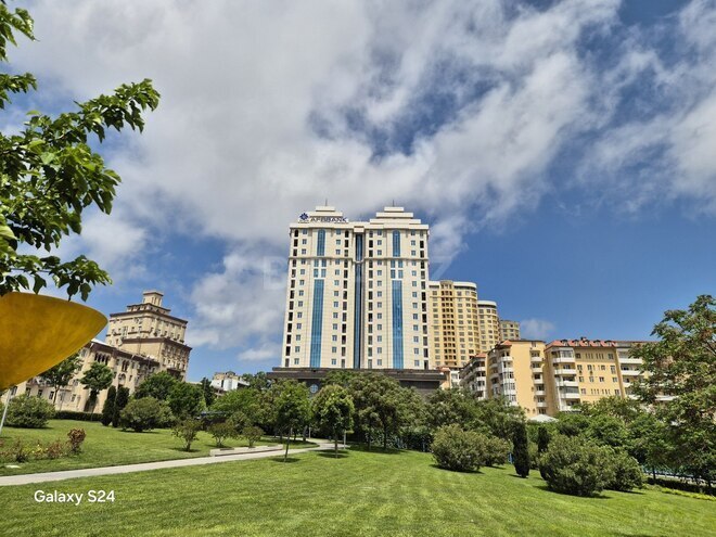 Satılır 4 otaqlı yeni tikili 205 m², Nizami m., photo 1 from 12