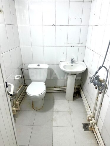 İcarəyə verilir 2 otaqlı köhnə tikili 75 m², Bayıl q., photo 10 from 11