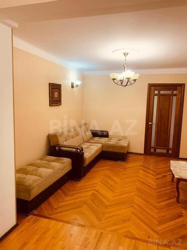 Сдаётся 3-комн. вторичка 80 м², м. Ичеришехер, photo 4 from 11