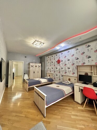 Продаётся 4-комн. новостройка 218 м², Бинагадинский р., photo 8 from 16