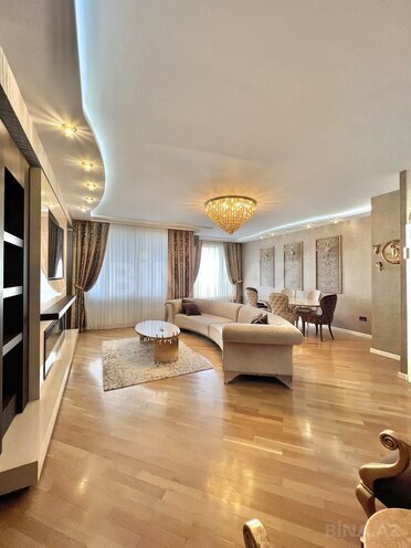Продаётся 4-комн. новостройка 218 м², Бинагадинский р., photo 1 from 16