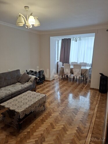 Satılır 3 otaqlı köhnə tikili 65 m², Elmlər Akademiyası m., photo 1 from 14