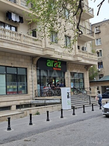 Satılır 3 otaqlı köhnə tikili 65 m², Elmlər Akademiyası m., photo 13 from 14