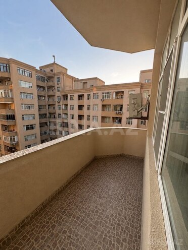 Сдаётся 3-комн. новостройка 120 м², м. 8 ноября, photo 8 from 11