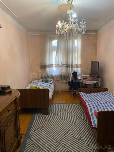 Продаётся 3-комн. вторичка 70 м², м. Нариман Нариманов, photo 5 from 11