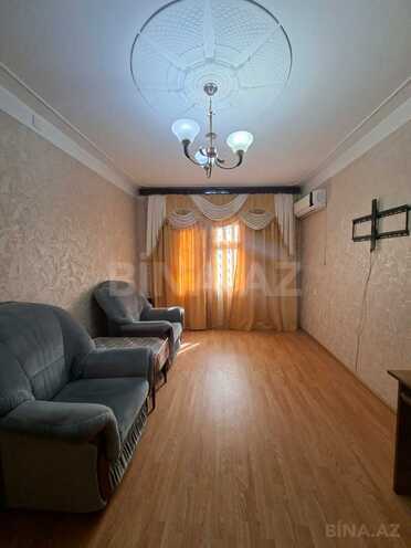 Satılır 2 otaqlı köhnə tikili 40 m², Xalqlar Dostluğu m., photo 3 from 13