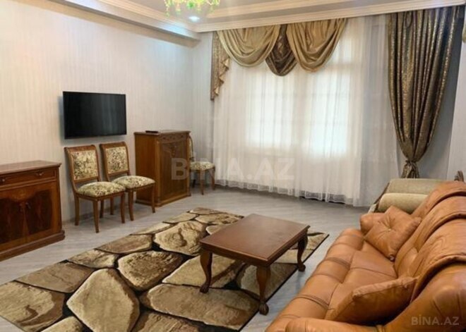 İcarəyə verilir 2 otaqlı yeni tikili 79 m², 28 May m., photo 1 from 9