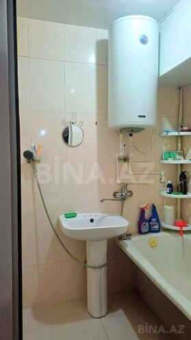 Satılır 3 otaqlı köhnə tikili 85.5 m², Qara Qarayev m., photo 15 from 17